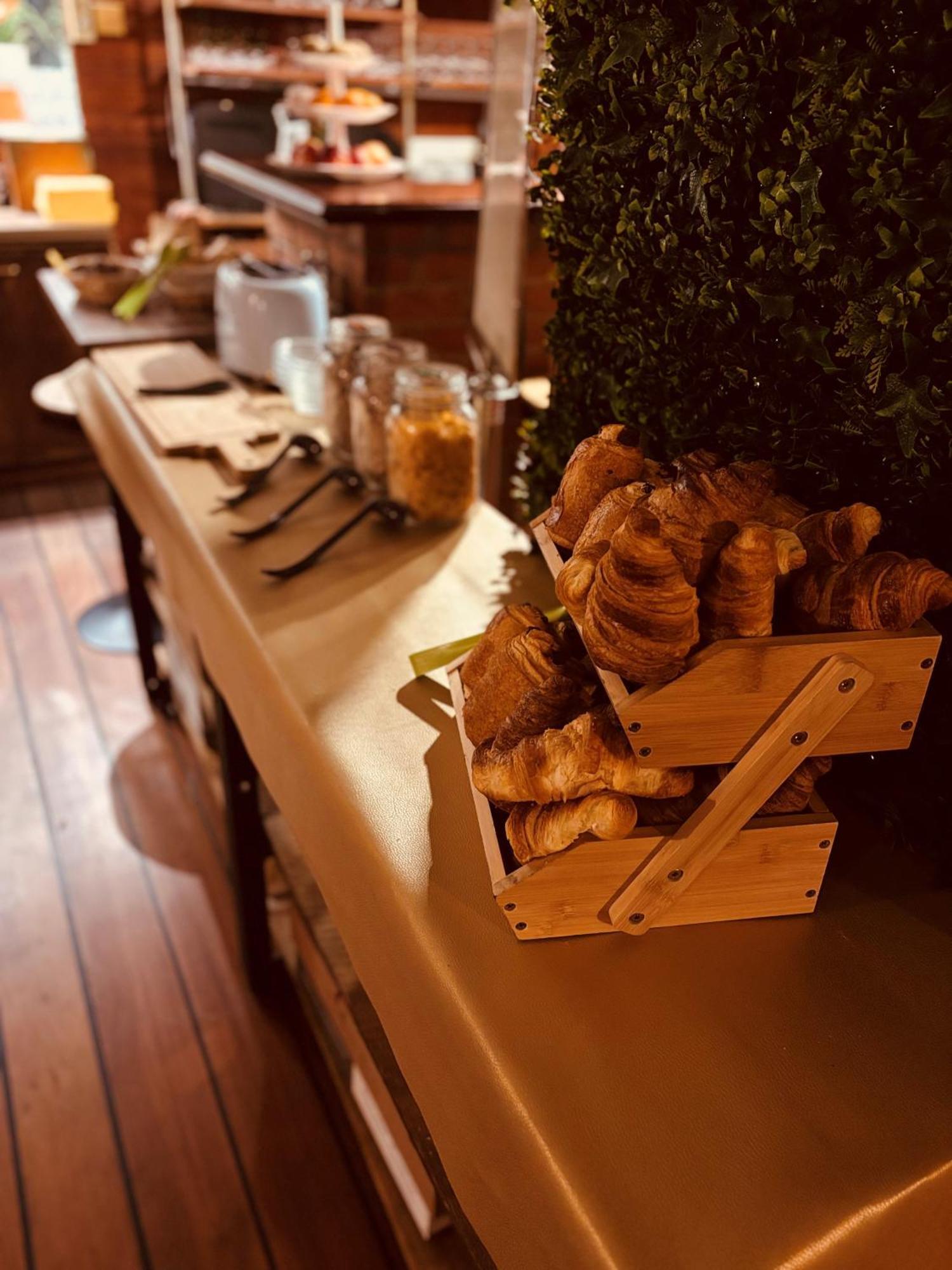 Hotel Restaurant Argos, Strasbourg Nord Вонденхайм Екстериор снимка