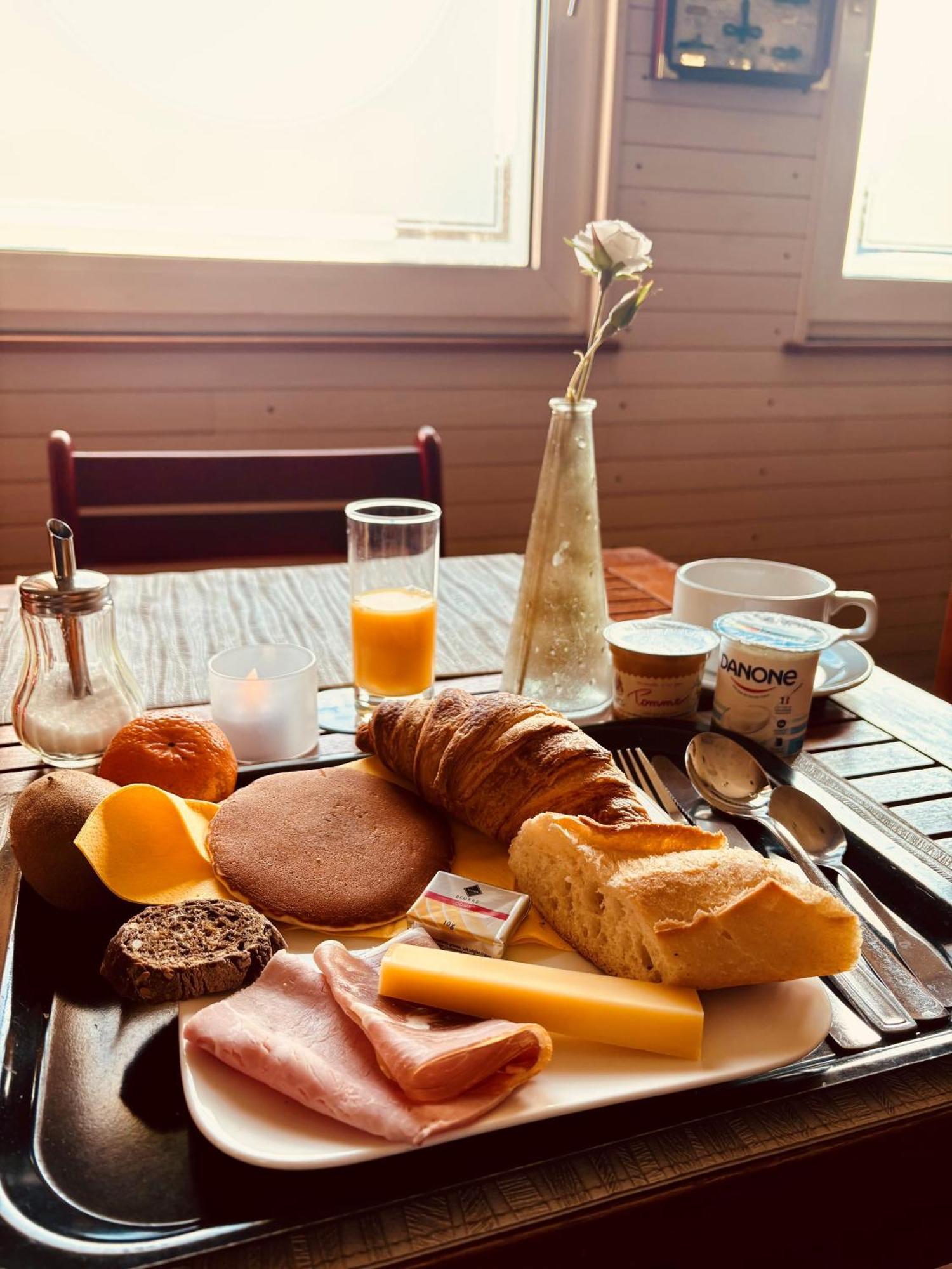 Hotel Restaurant Argos, Strasbourg Nord Вонденхайм Екстериор снимка