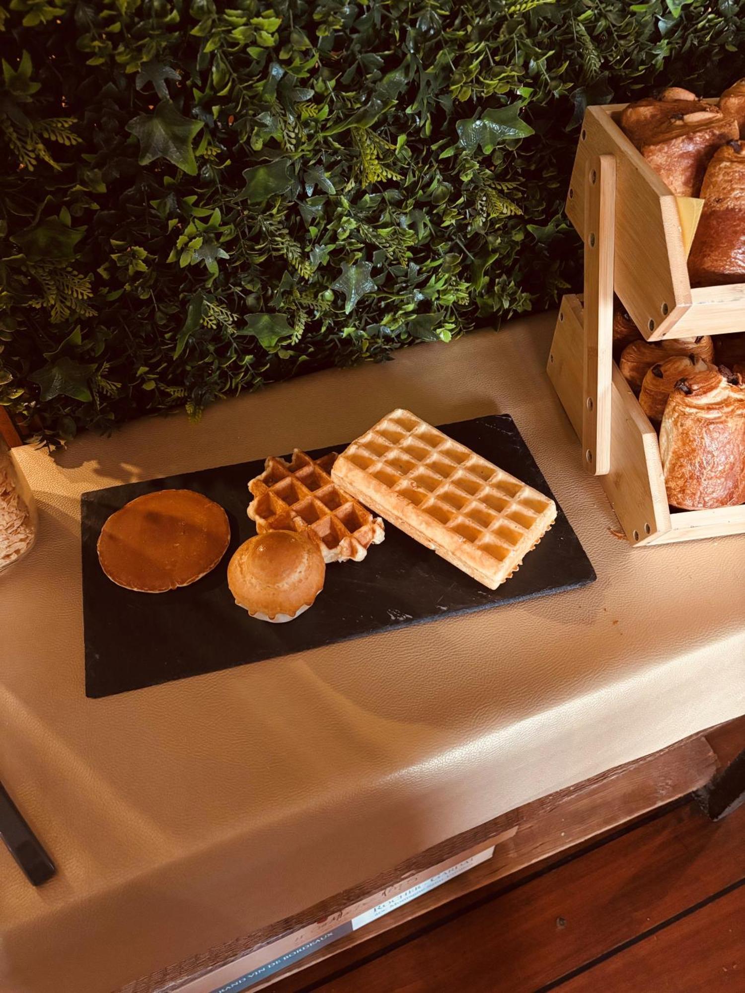 Hotel Restaurant Argos, Strasbourg Nord Вонденхайм Екстериор снимка